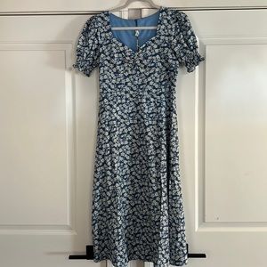 NWT! Avantlook blue floral midi dress | size small
